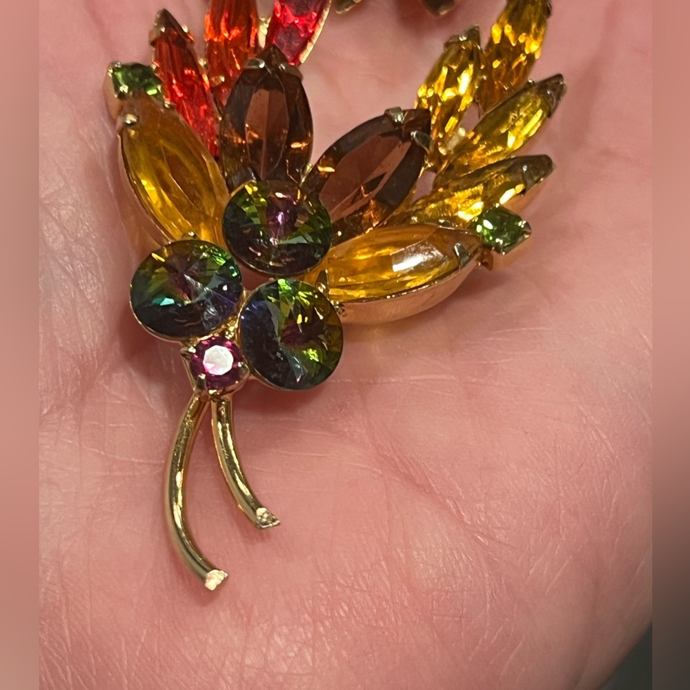Gold-Tone Multicolor Crystal Floral Brooch - Vibrant Autumn Hues - Picture 4 of 10